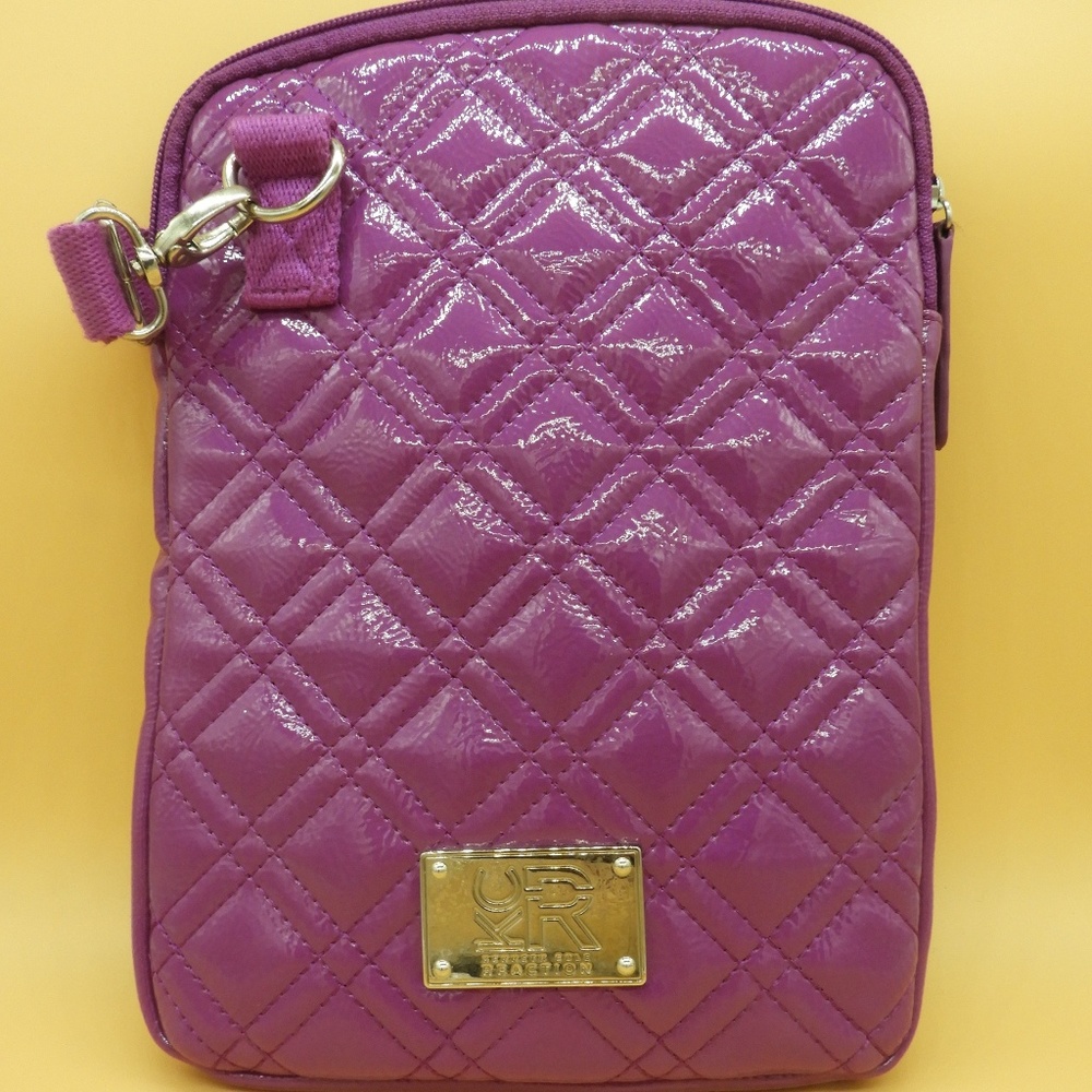 Kenneth Cole Reaction Crossbody